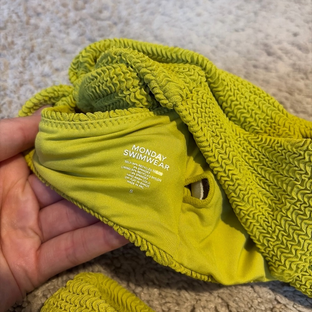 Monday Swim Chartreuse Crinkle Costa Rica Top Antigua Bottoms Size Small Bikini - Picture 3 of 4